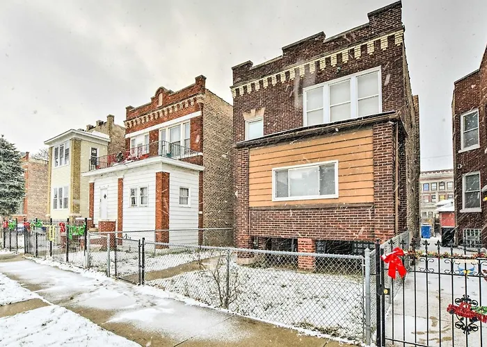 Quiet Townhome: Walk To Subway Stations Holiday home *