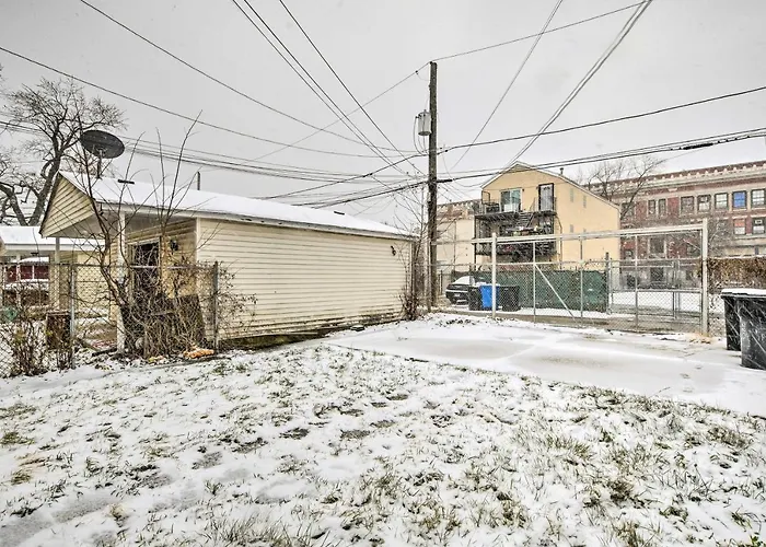 Quiet Townhome: Walk To Subway Stations * Chicago